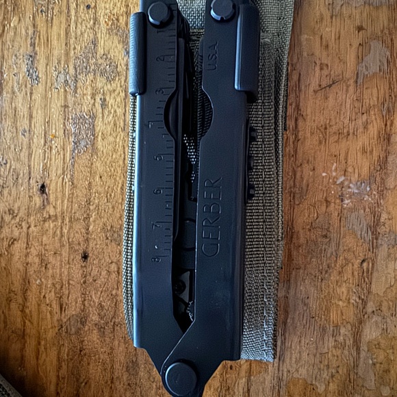 New never been used… Otis 5.56MM Cleaning Kit w/ Gerber CMP600 Multi-Tool - Picture 3 of 4